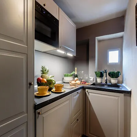The Palatial Smart Luxury In