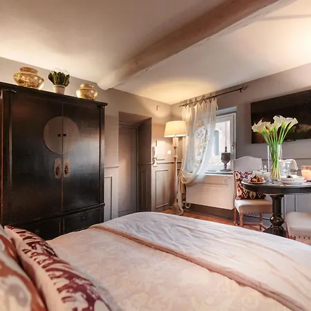 The Palatial Smart Luxury In *